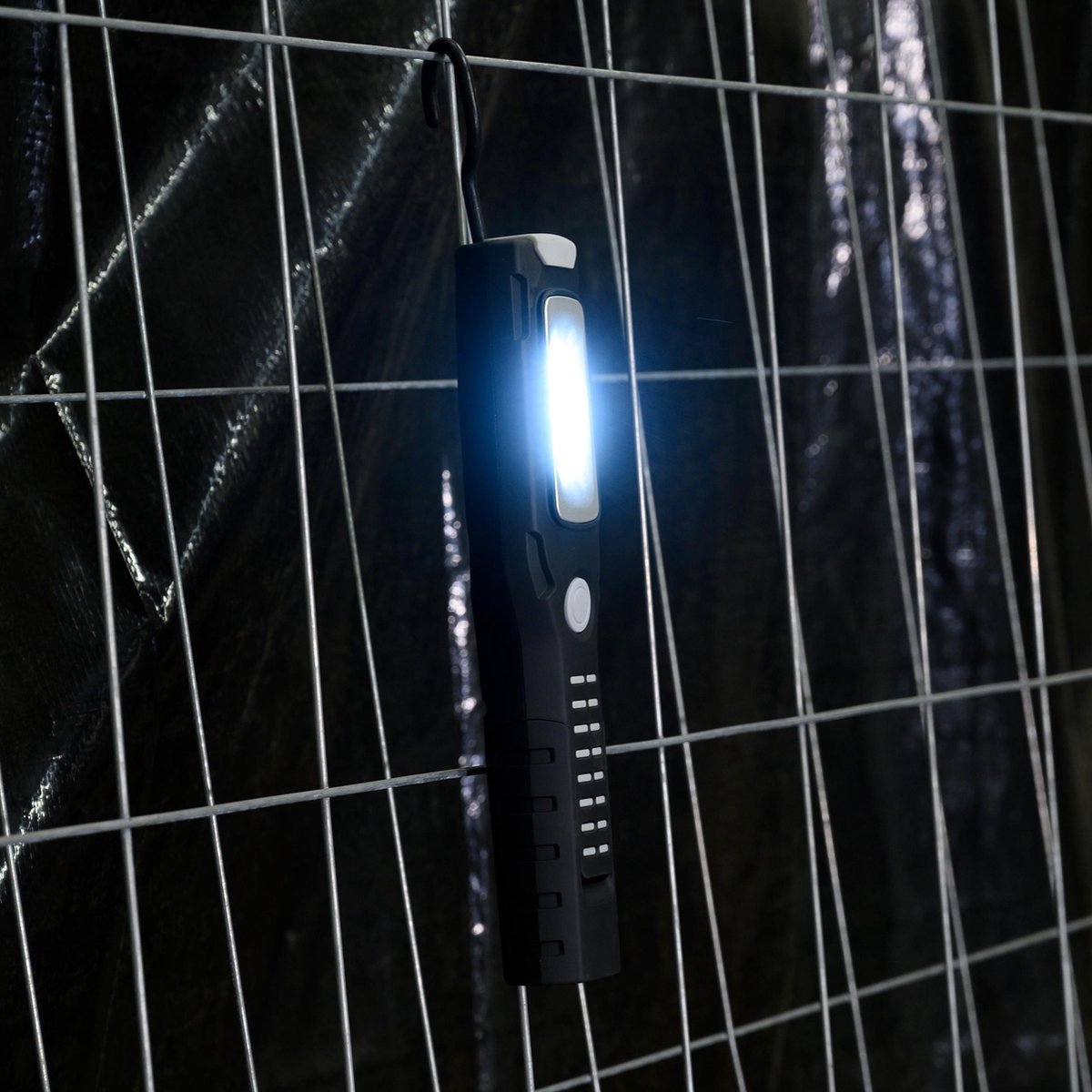 Oplaadbare LED Looplamp werklamp op accu kopen? - LED.nl